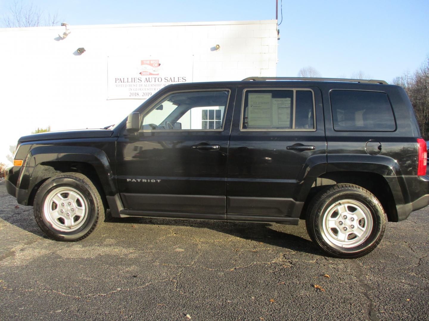 2016 Jeep Patriot (1C4NJRBB3GD) , AUTOMATIC transmission, located at 540a Delsea Drive, Sewell, NJ, 08080, (856) 589-6888, 39.752560, -75.111206 - Photo#2